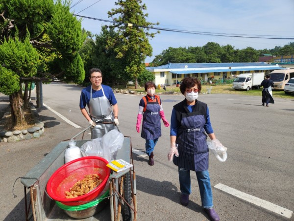 2072962787_681d5d5a3c284_17467549062464.