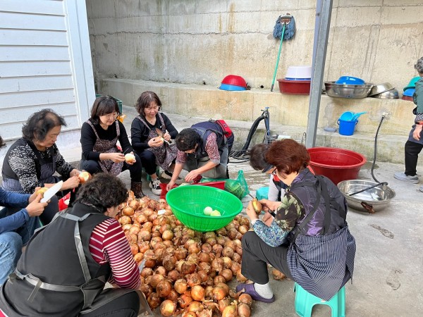 2072962787_681d5d5a3e9cc_17467549062565.