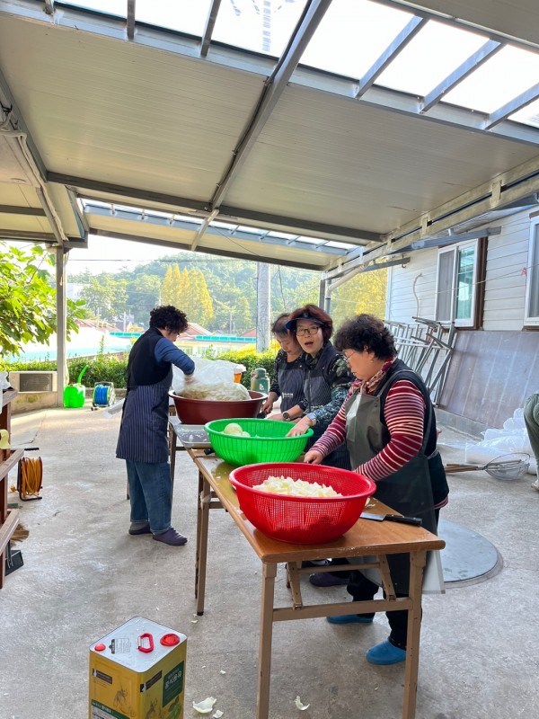 2072962787_681d5d5a3f6a8_17467549062598.