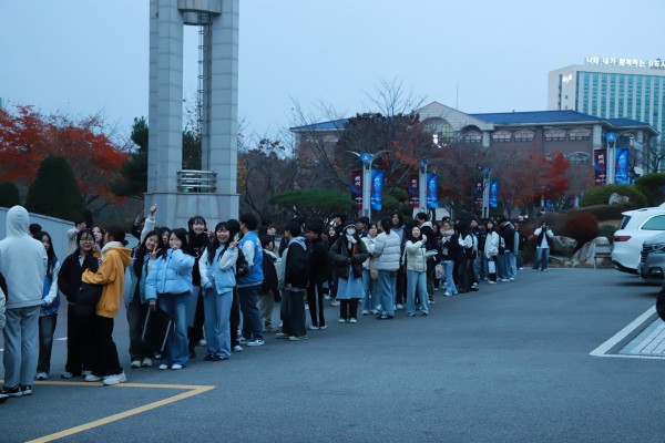 2072962787_681d5d5a43ced_17467549062777.