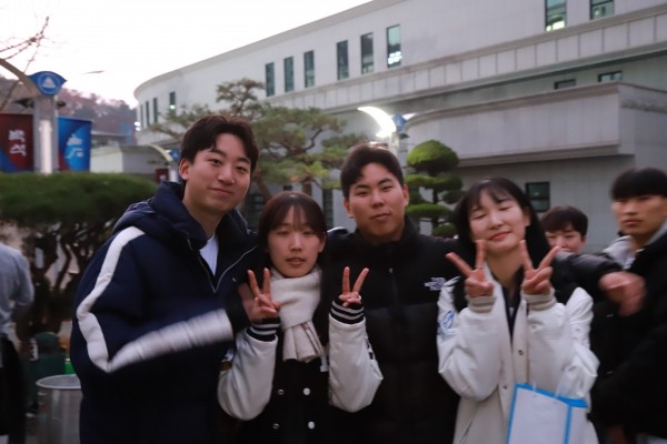 2072962787_681d5d5a45a62_17467549062853.