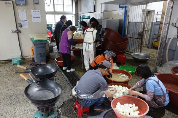 2072962787_681d5d5a5532d_1746754906349.j